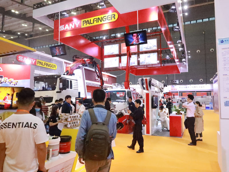 吊装靓仔-2021年长沙国际工程机械展上的三一帕尔菲格吊机