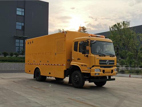 天锦100kw装备型救险车